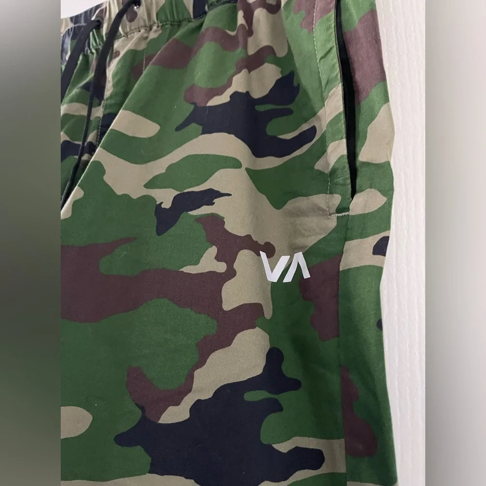 RVCA Men Camouflage Jogger Pants - Picture 2 of 3